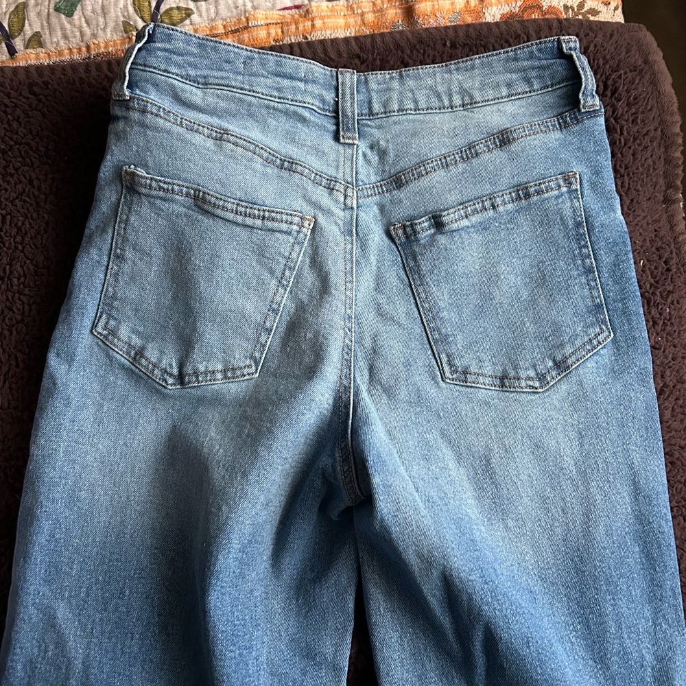 Distressed Blue Jeans - Picture 4 of 4